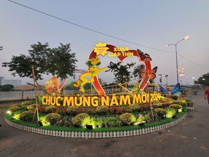 Cho-hoa_1.jpg