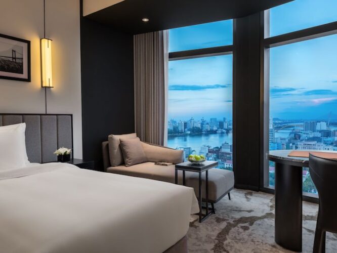 Crowne-Plaza-Danang-City-Centre_Deluxe-Twin.jpg 