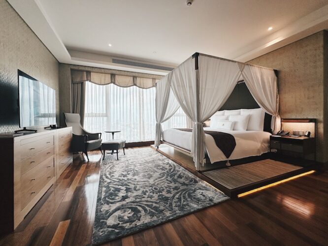 Beautylife_The-Reverie-Saigon_4.jpg