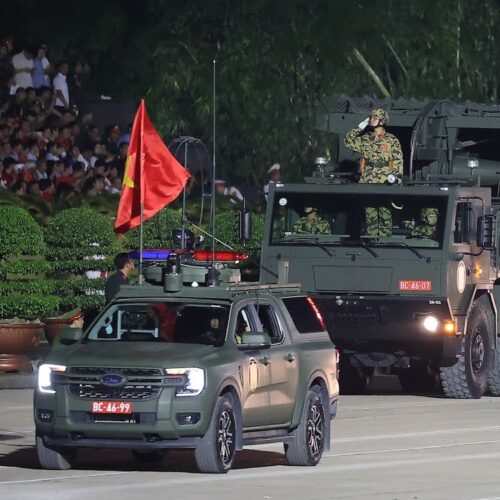 thiet-bi-quan-su-19